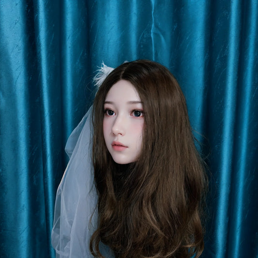 Realistic female mannequin head with makeup, including matching wig and pupil, M16 screw connector - perfect for photography, di